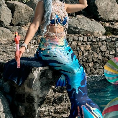 mermaid animator show entertainment for event pool party uae dubai abu dhabi